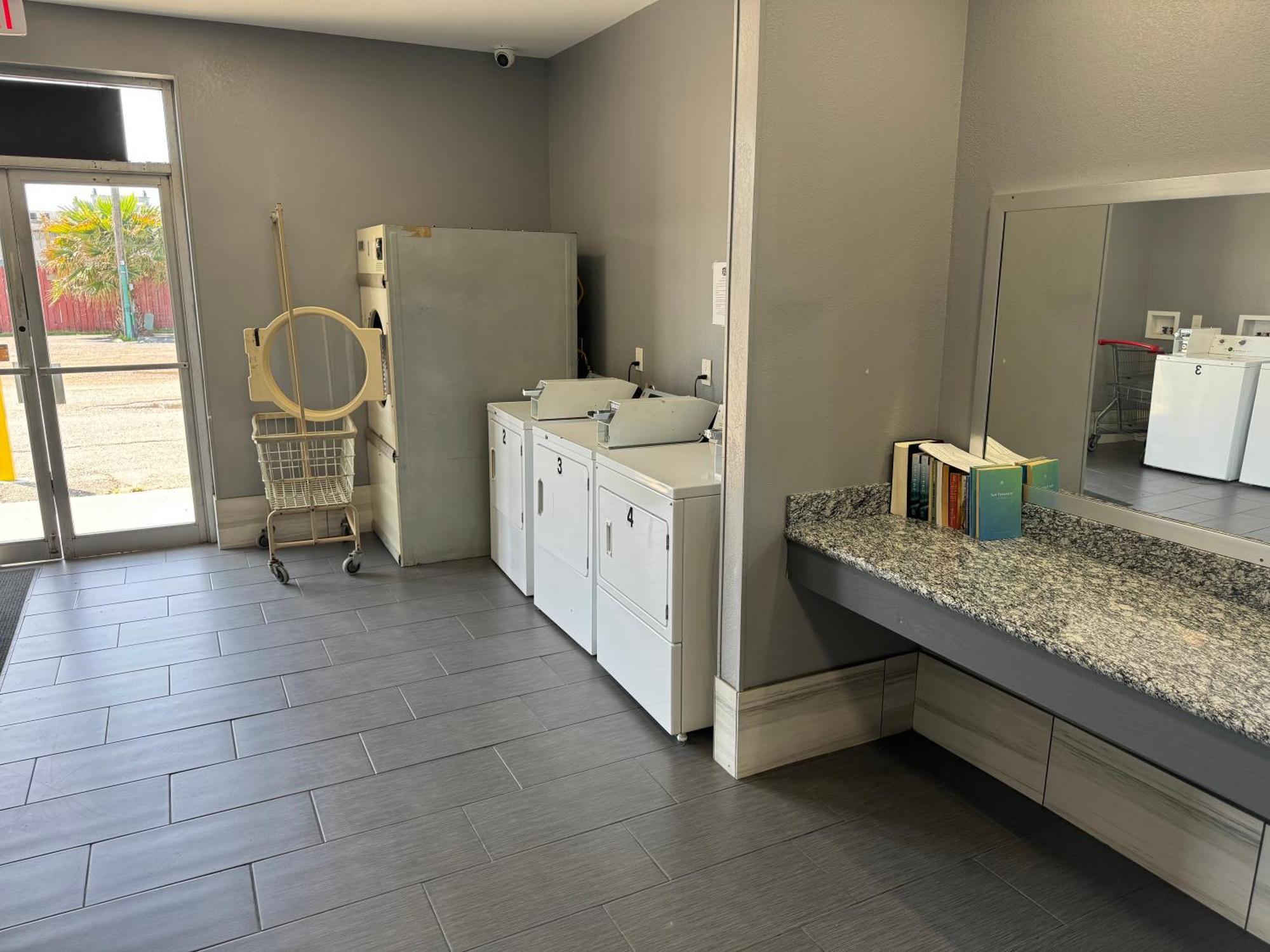 ניו אורלינס Nola Inn & Suites מראה חיצוני תמונה
