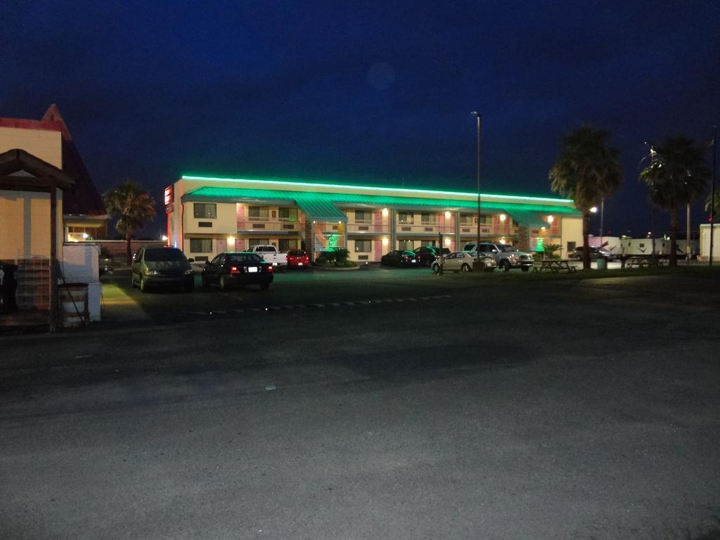 ניו אורלינס Nola Inn & Suites מראה חיצוני תמונה